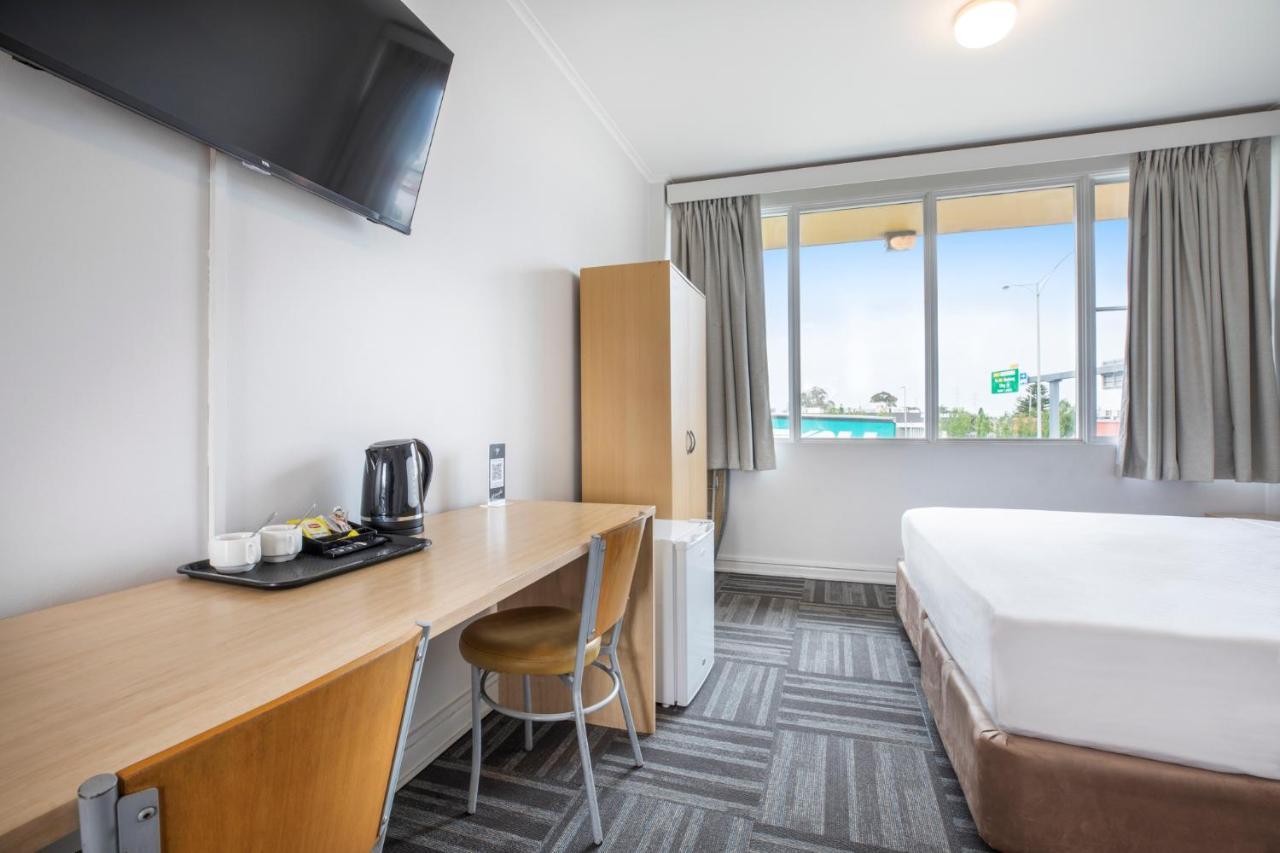 Meadow Inn Hotel-Motel Melbourne Exteriör bild